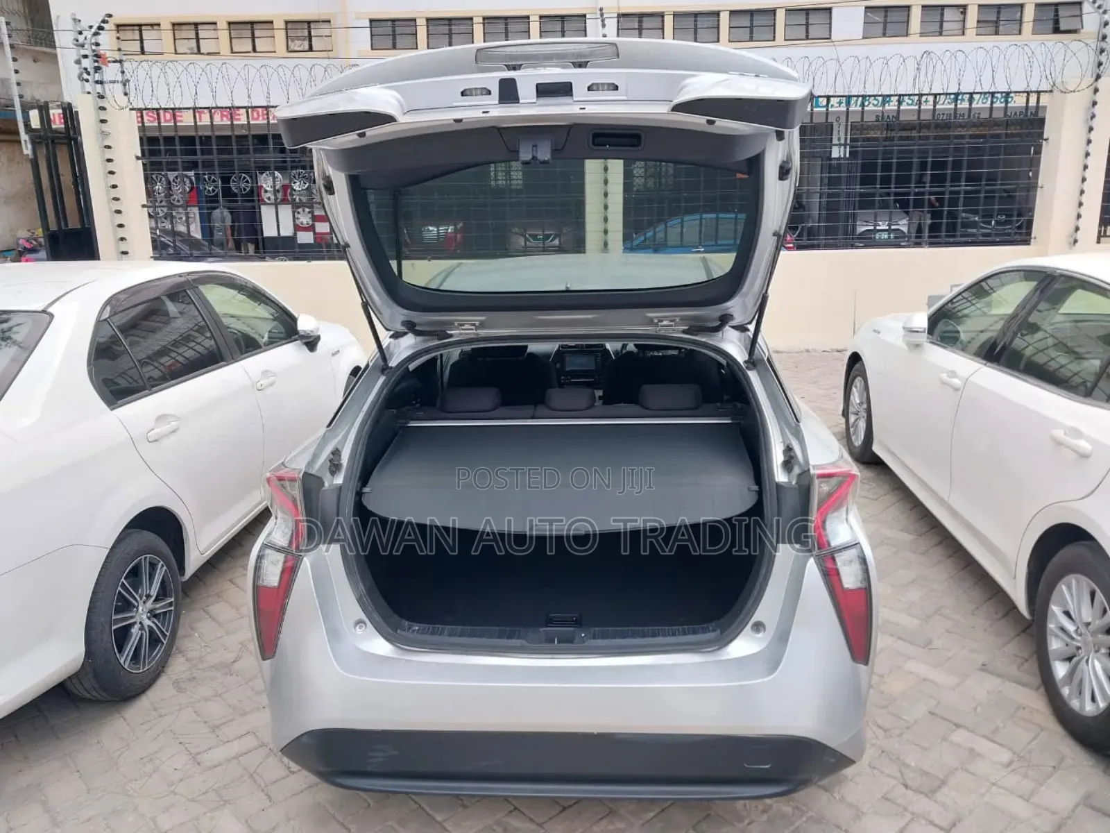 Toyota Prius 2018 Silver