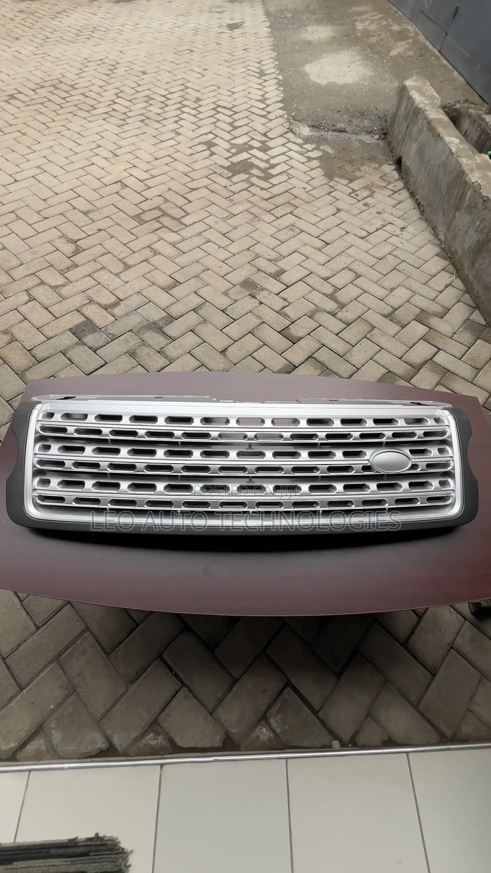 Front Bumper Grille for Range Rover Vogue L405