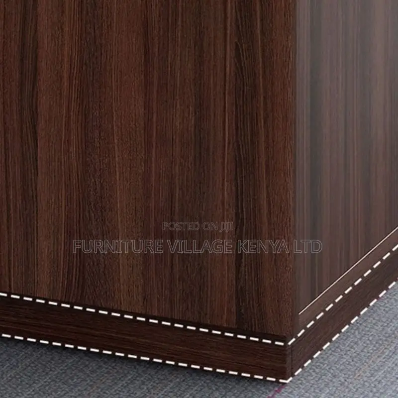 Office Tables: 1400mm Executive Office Desk With Drawers