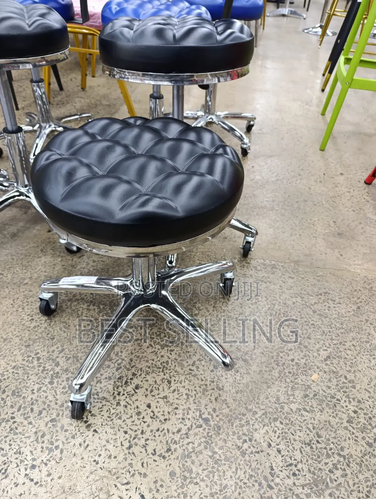 Adjustable Black Lab Stools