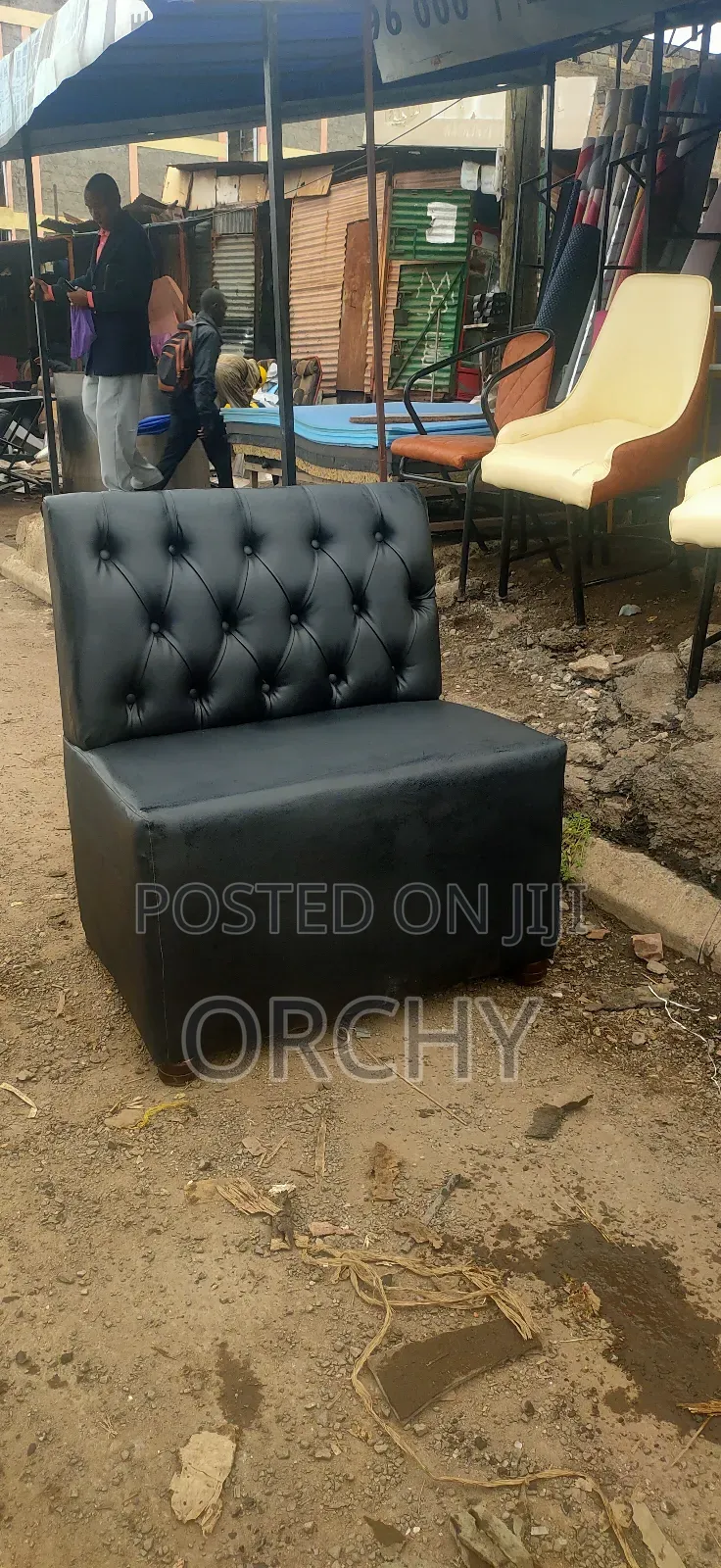 3ft Black Waiting Couch