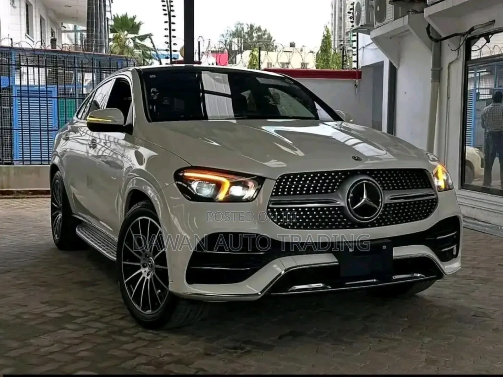Mercedes-Benz GLE-Class 2019 White