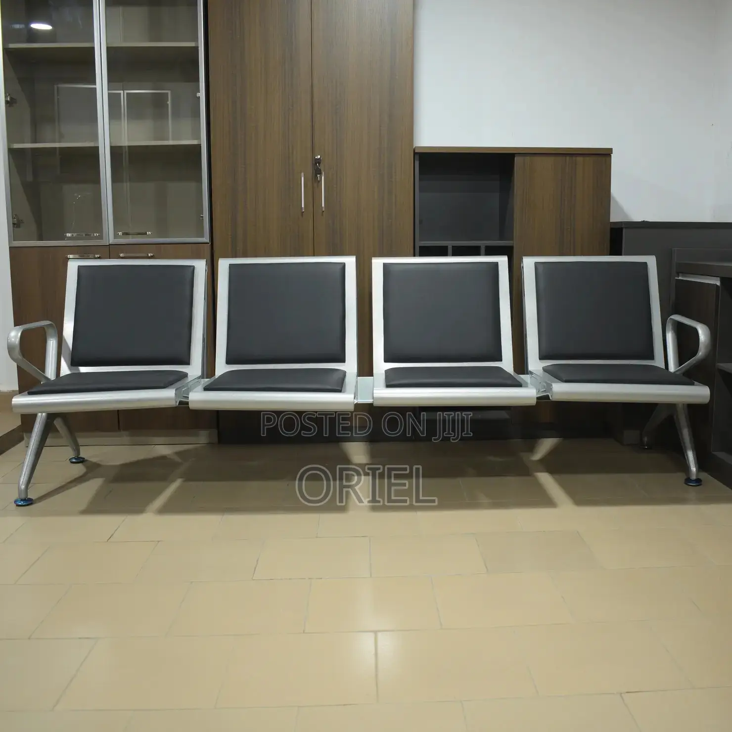 Office Bench : 4-Link Heavy Duty Reception Bench