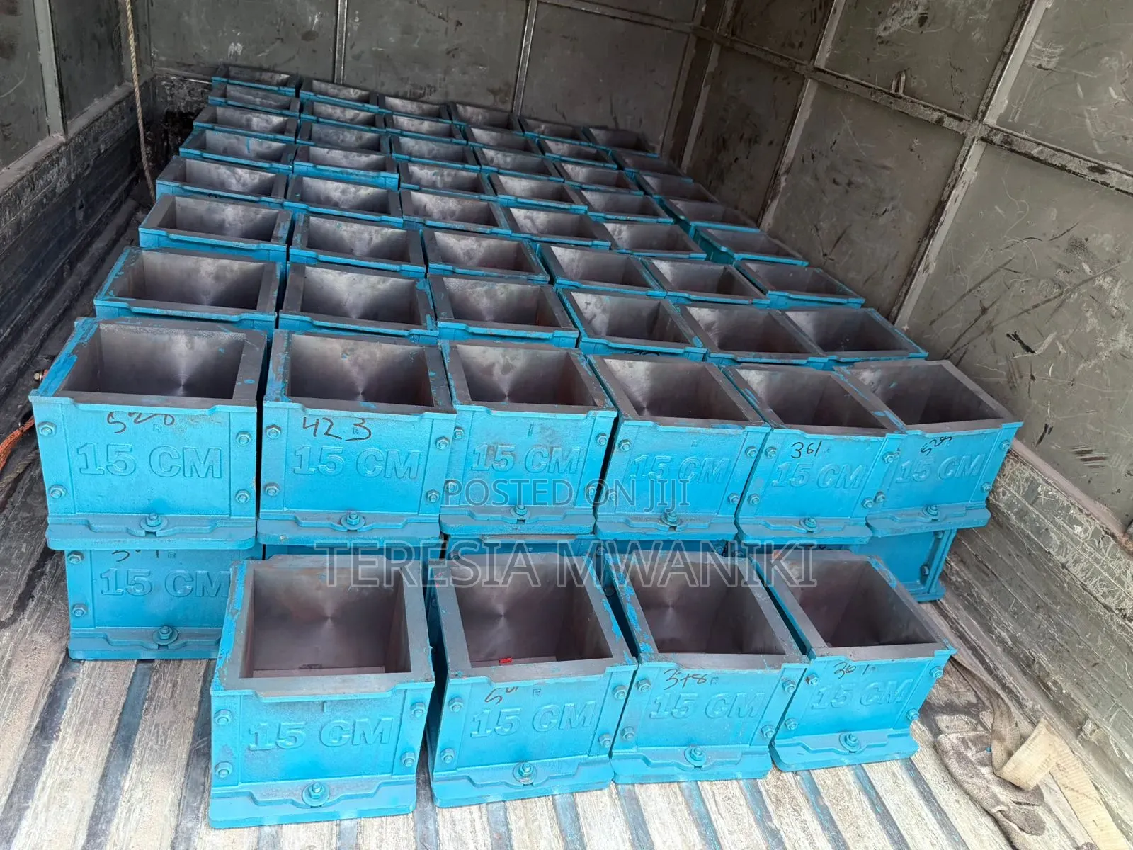 Durable  Concrete Cube Moulds.