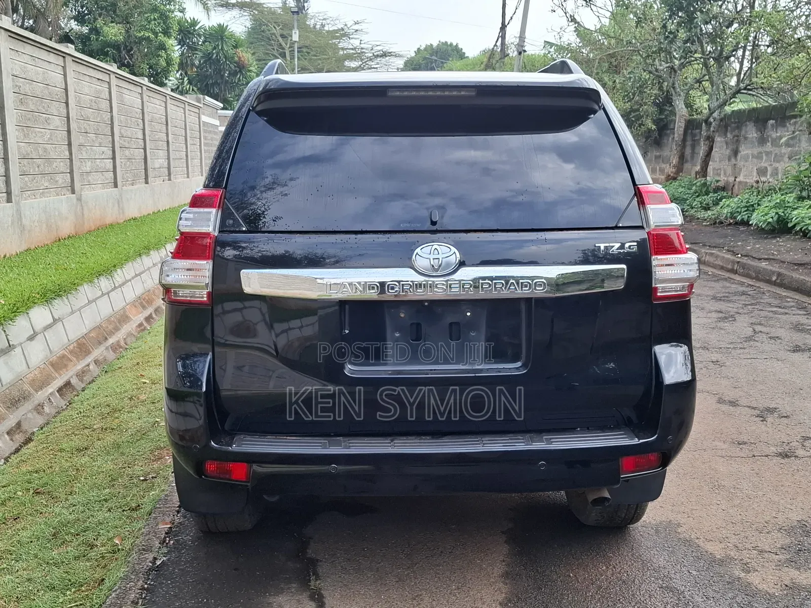 Toyota Land Cruiser Prado 2.8 2017 Black