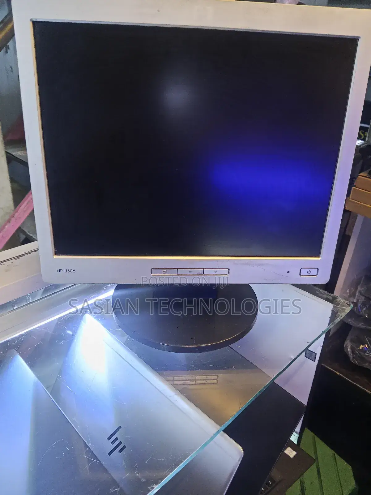 15 Inches HP Monitor Available