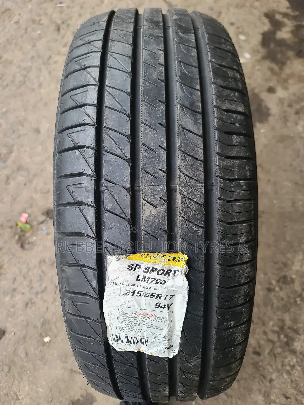 215 /55 R17 Dunlop Tyres 94v Sp Sport Lm705