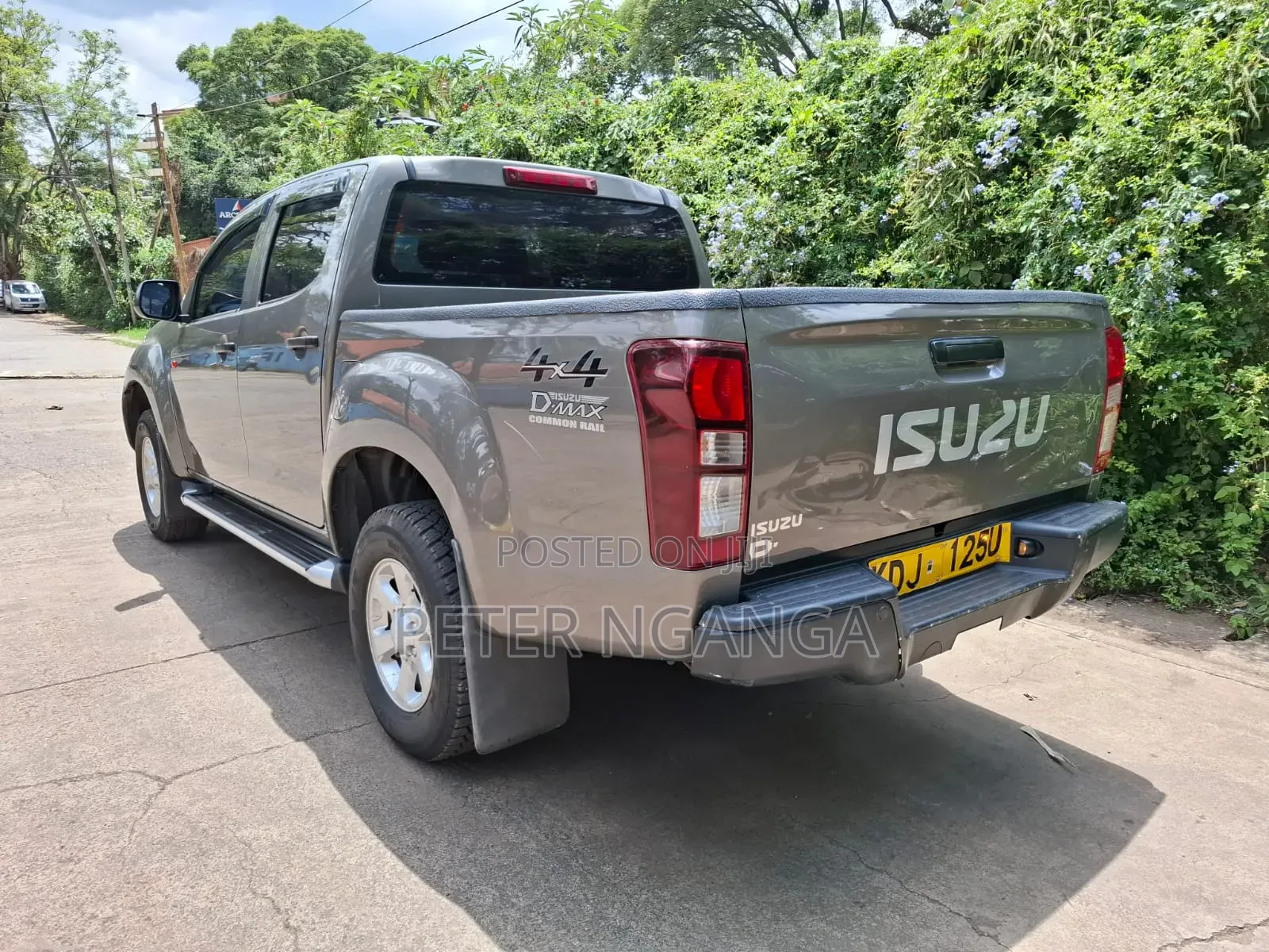 Isuzu D-MAX 2022 Gray