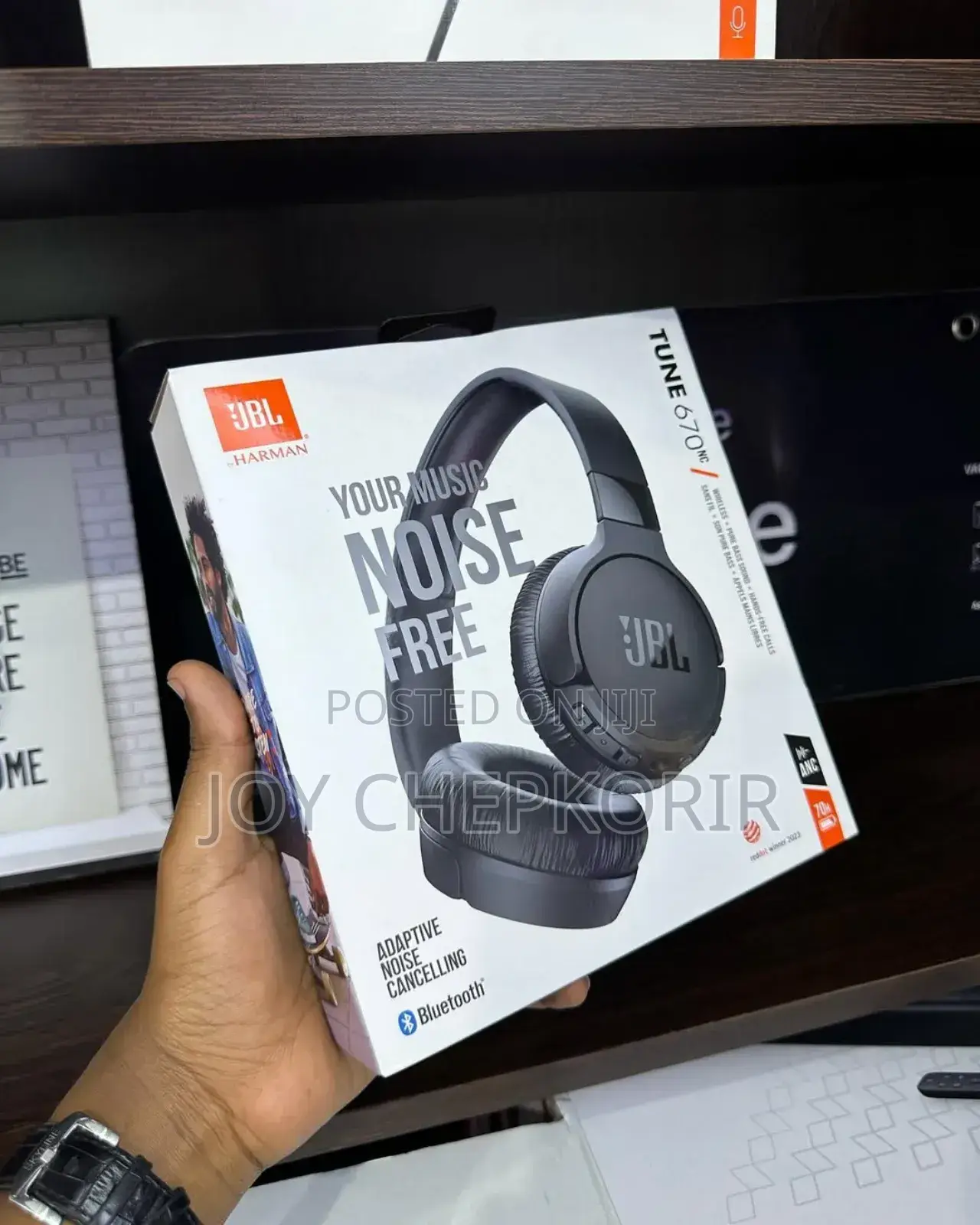 JBL Tune 670nc Wireless Headphones