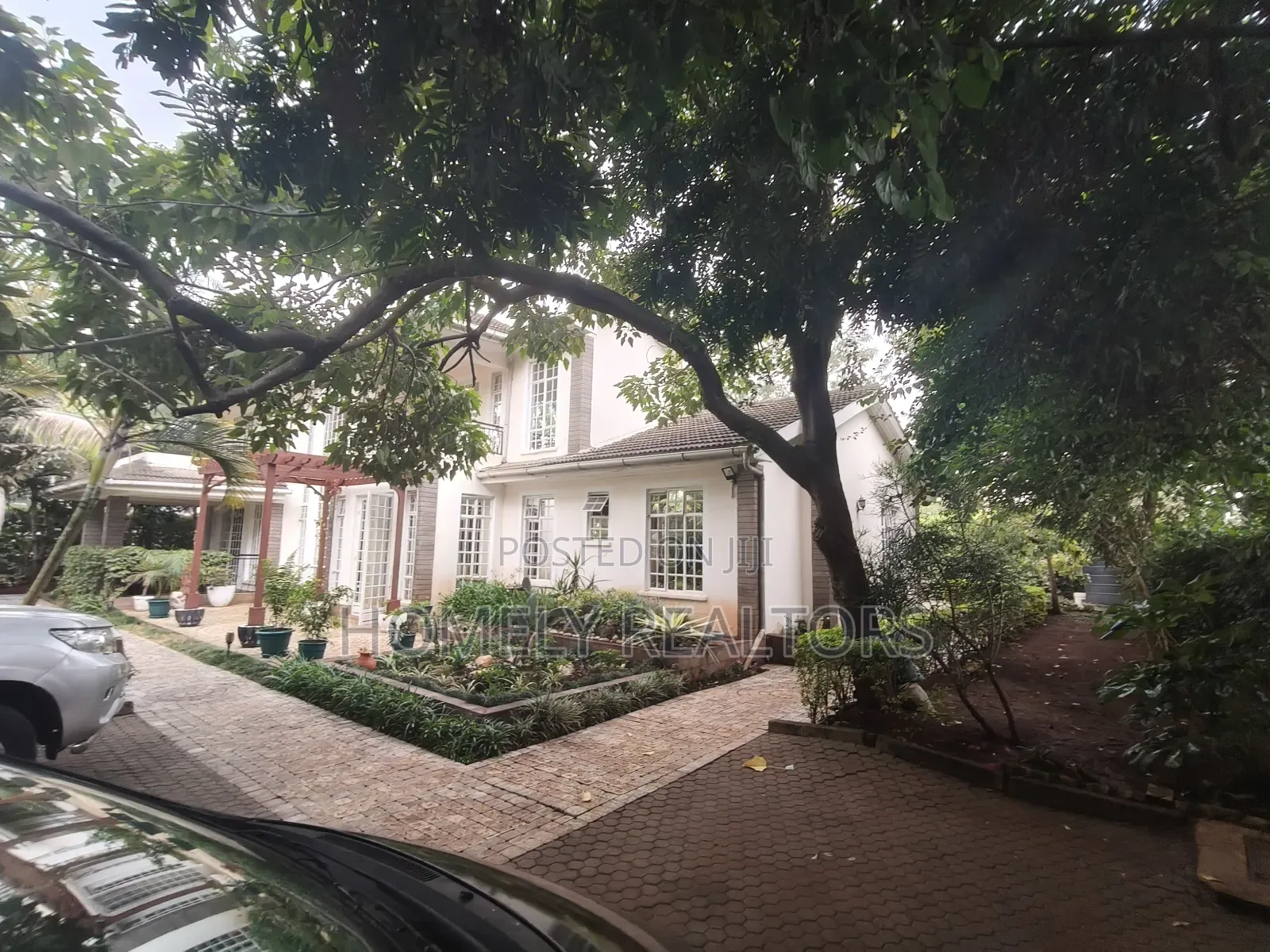 4bdrm Maisonette in Karen, Nairobi for sale