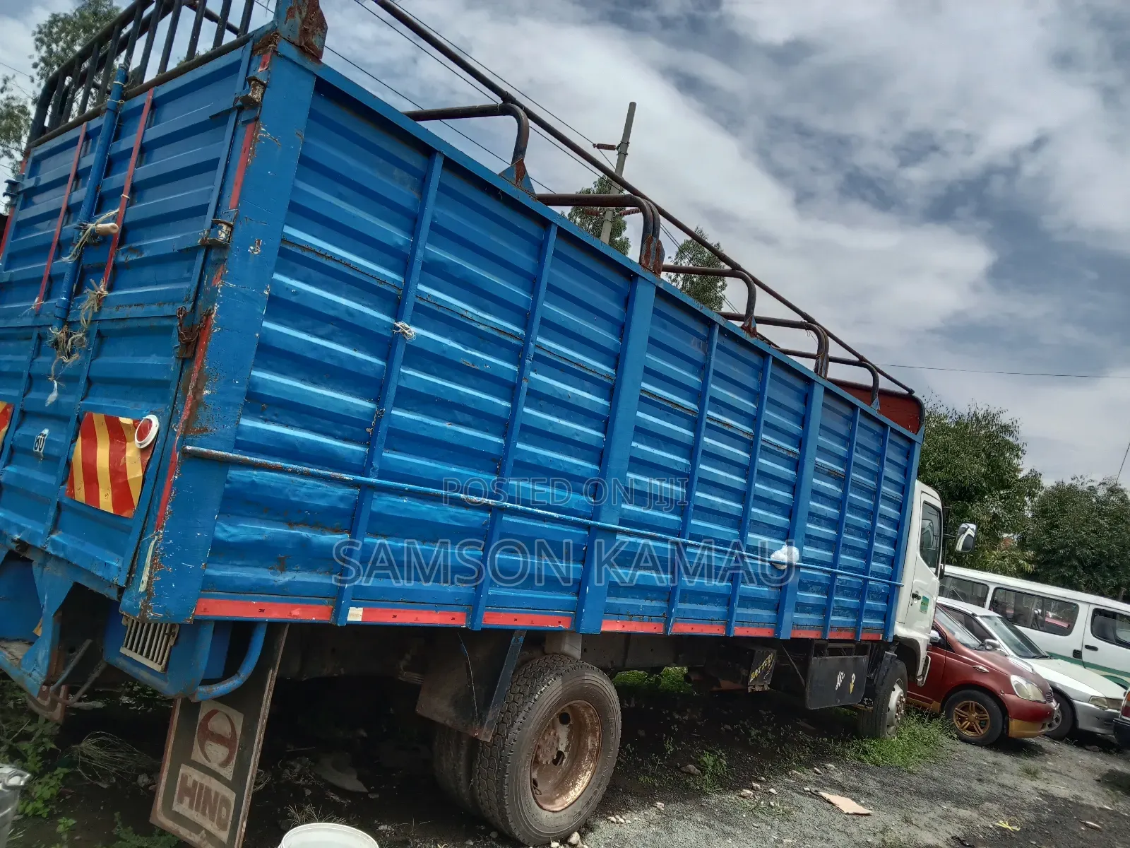Hino 500 Lorry