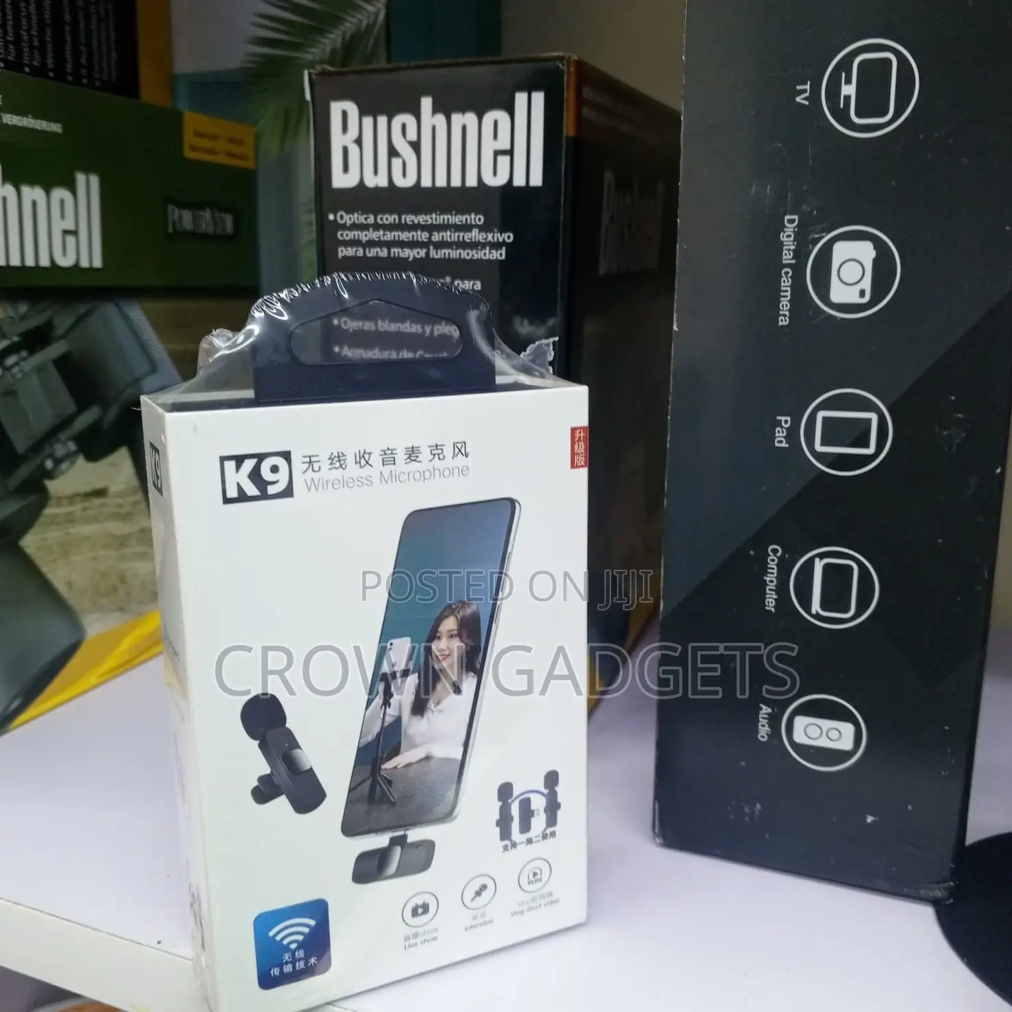 Clip-on Wireless Microphone for Live Streaming