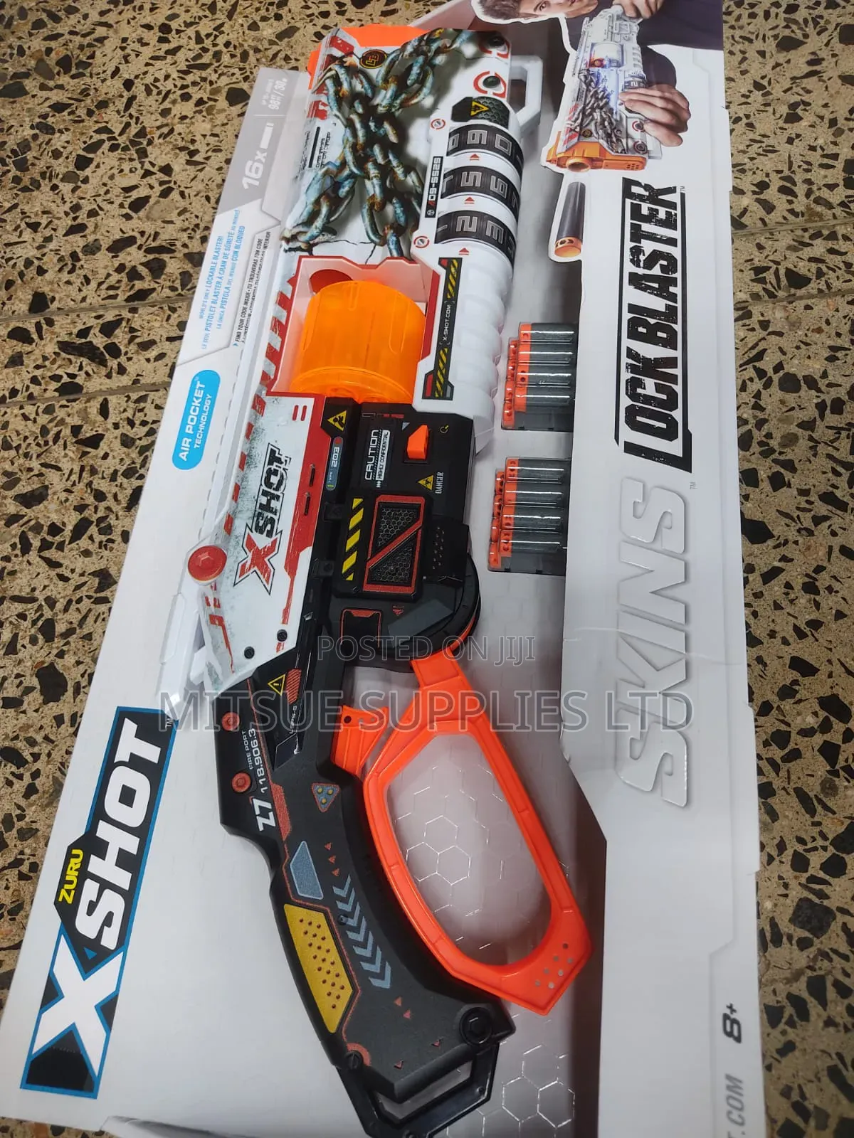 X-shot Lockable Blaster 55x32 With 16 Ammunition And A Range Of 30m