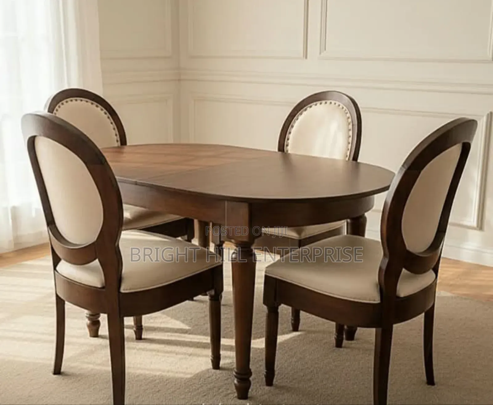 Flush 4seater Dining