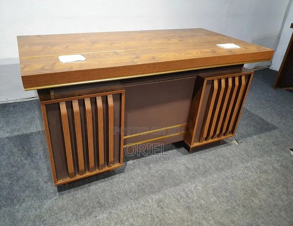Office Executive Tables; Elegant Executive Office Computer Desk
