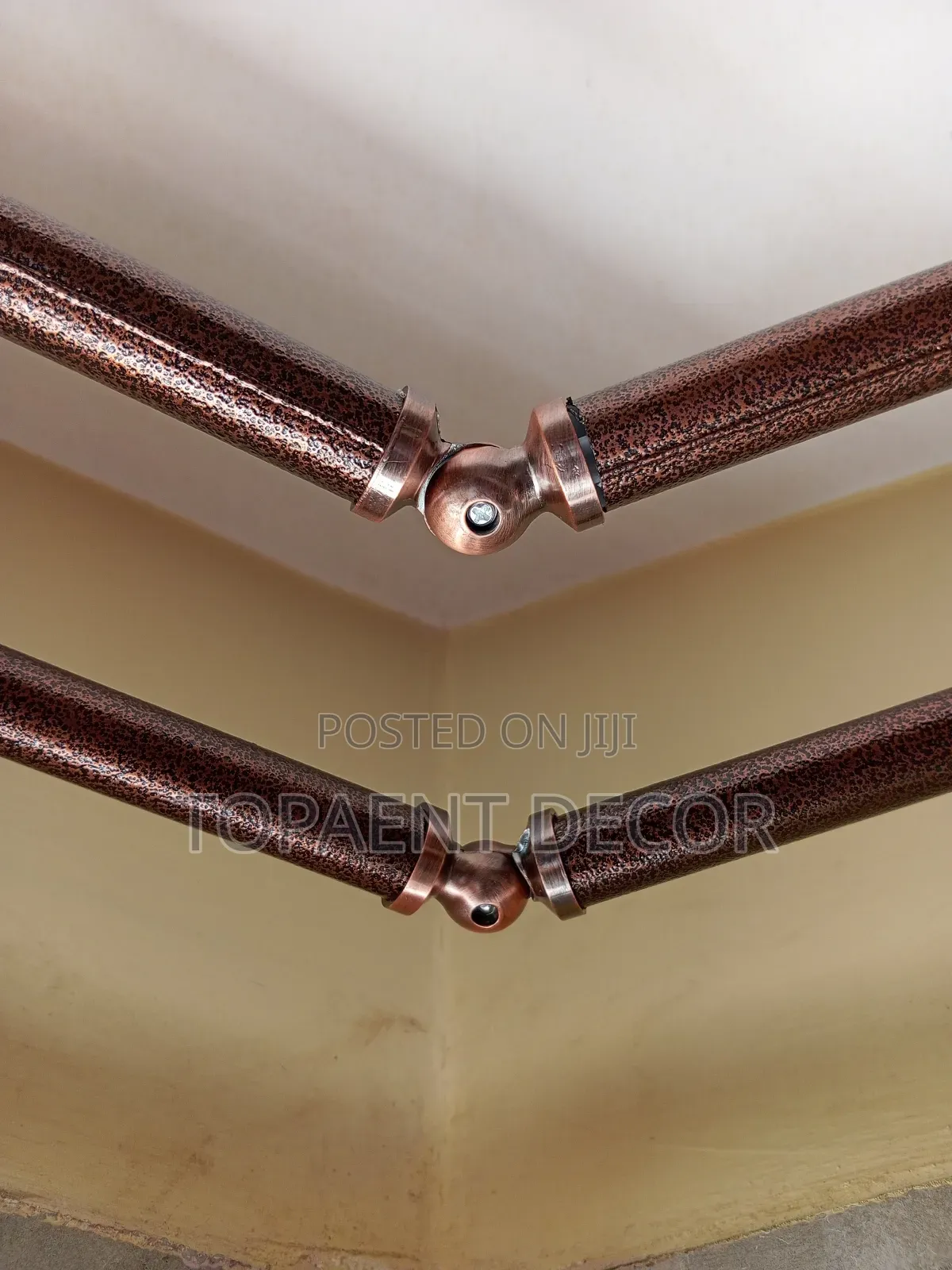 Brown Corner Windows Powder Coated Curtain Rods