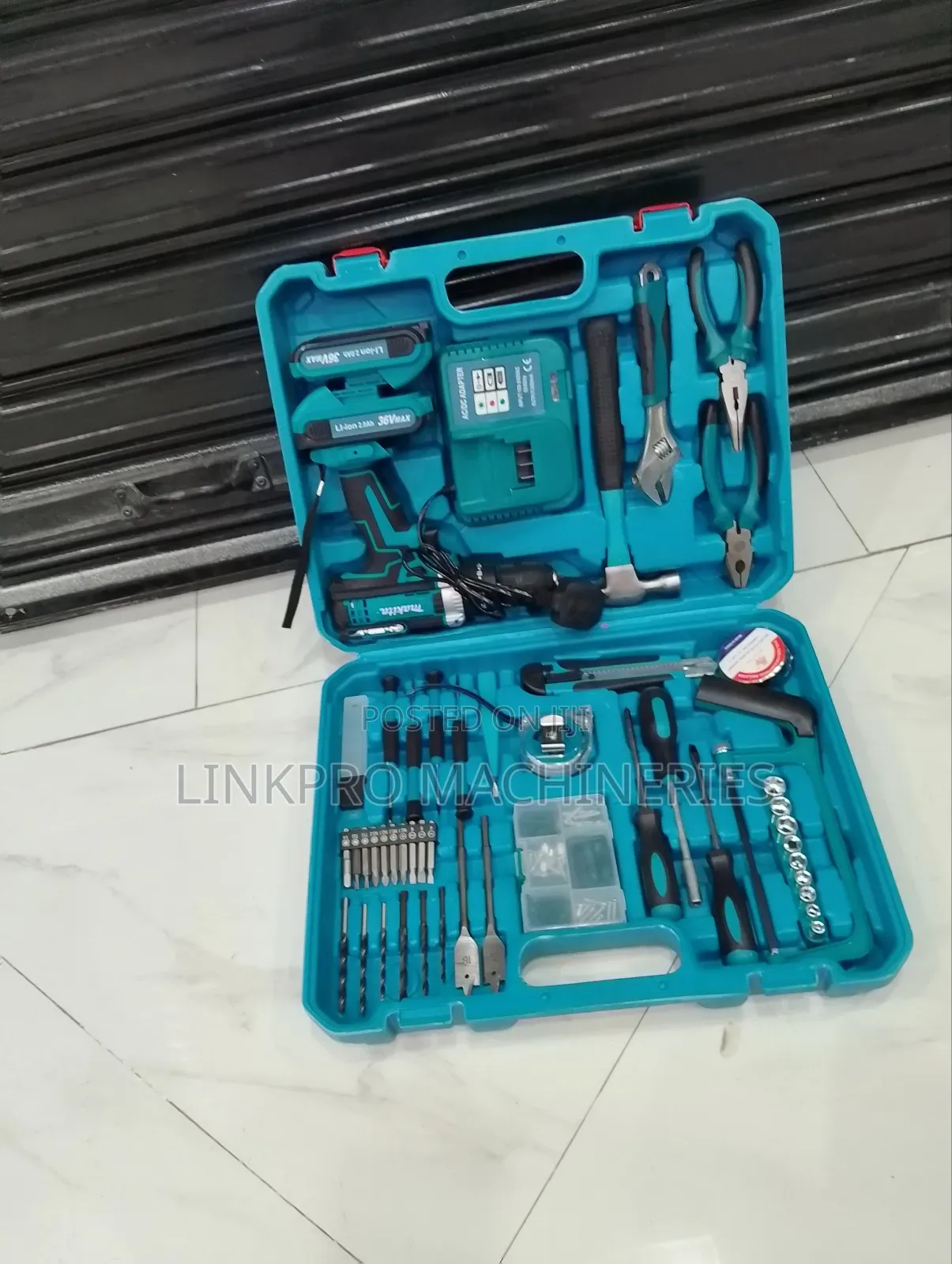 36v Makita Cordless Drill Toolkit