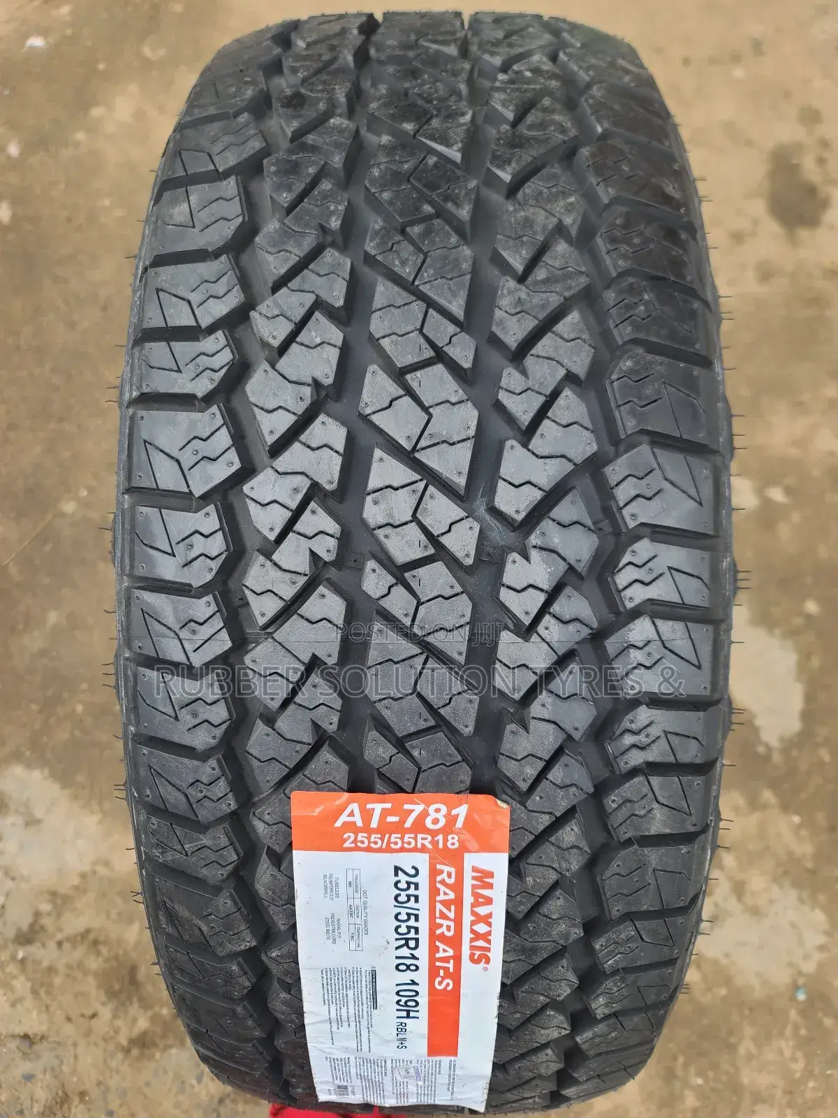 255 /55 R18 Maxxis Tyres 109h Razr a/T-781 All-Terrain