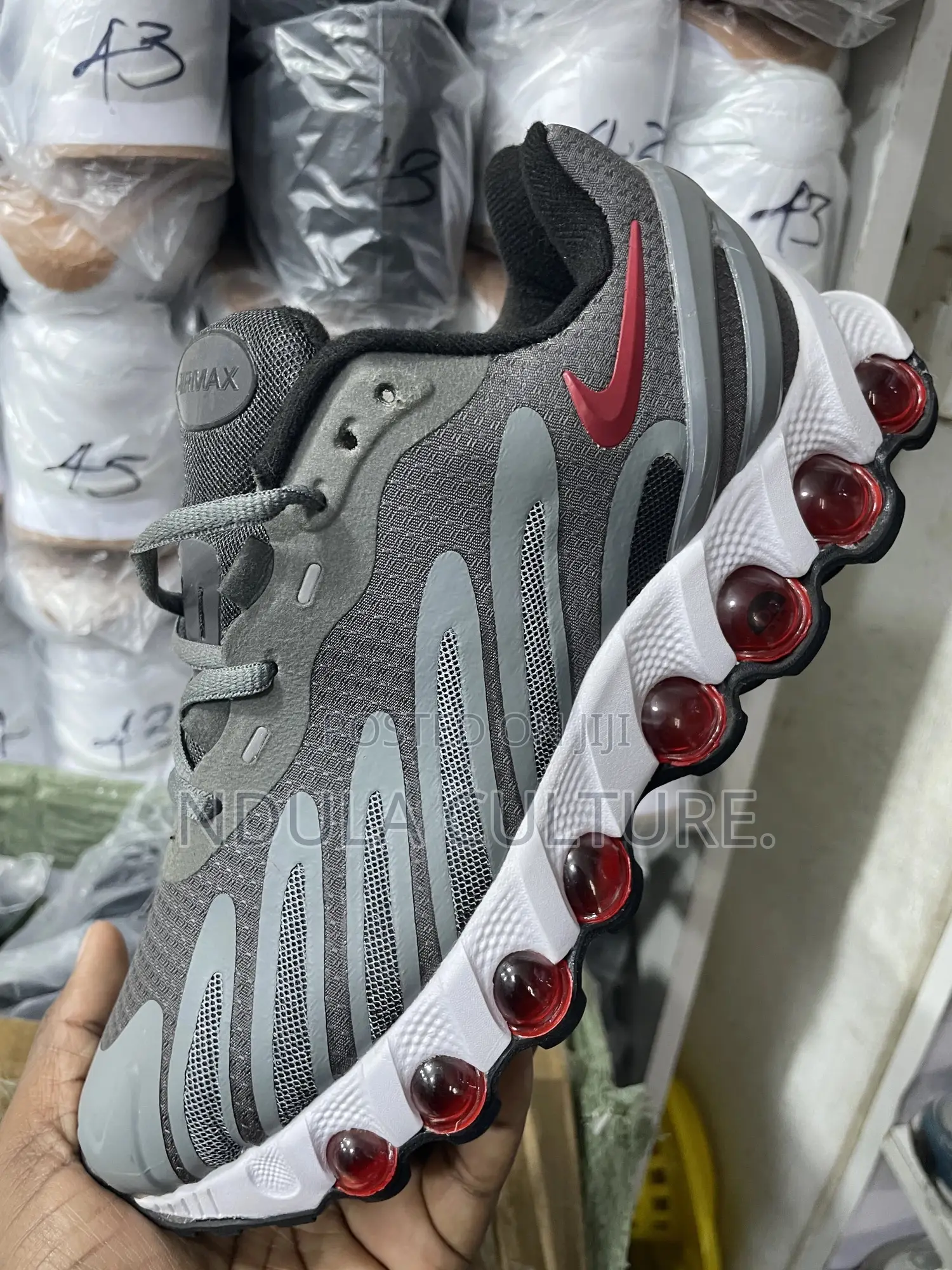 Nike Dn8 Sneakers