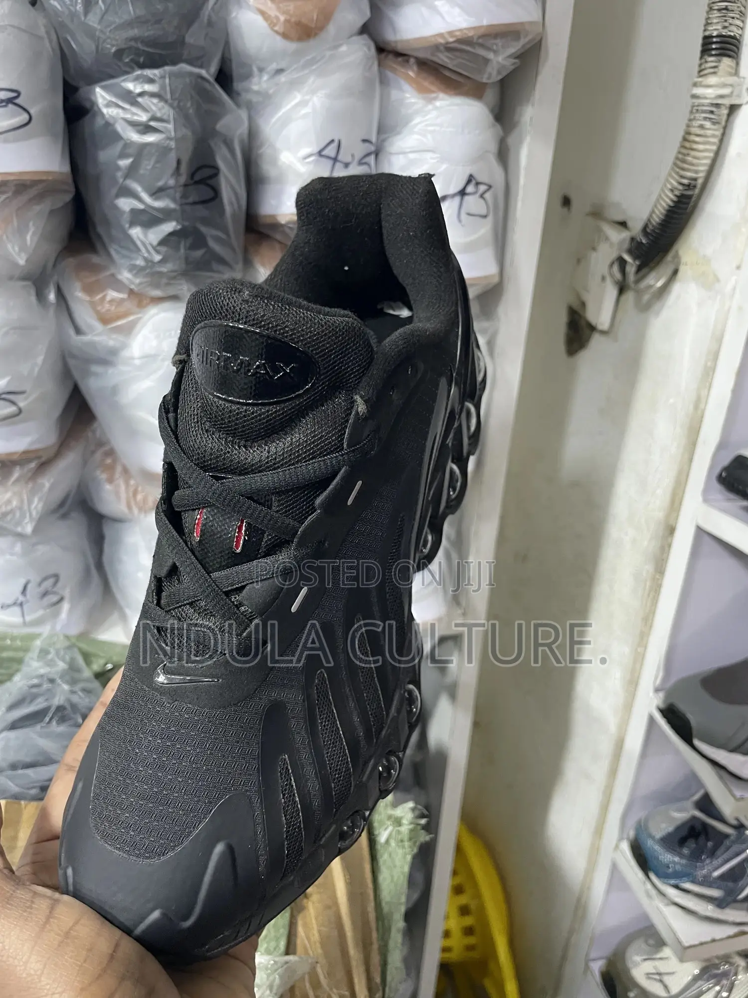 Nike Dn8 Sneakers