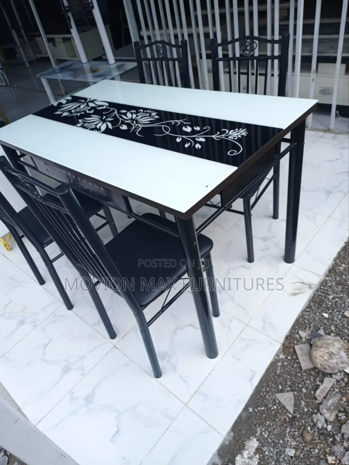 Modern Top Glass Dinning Set