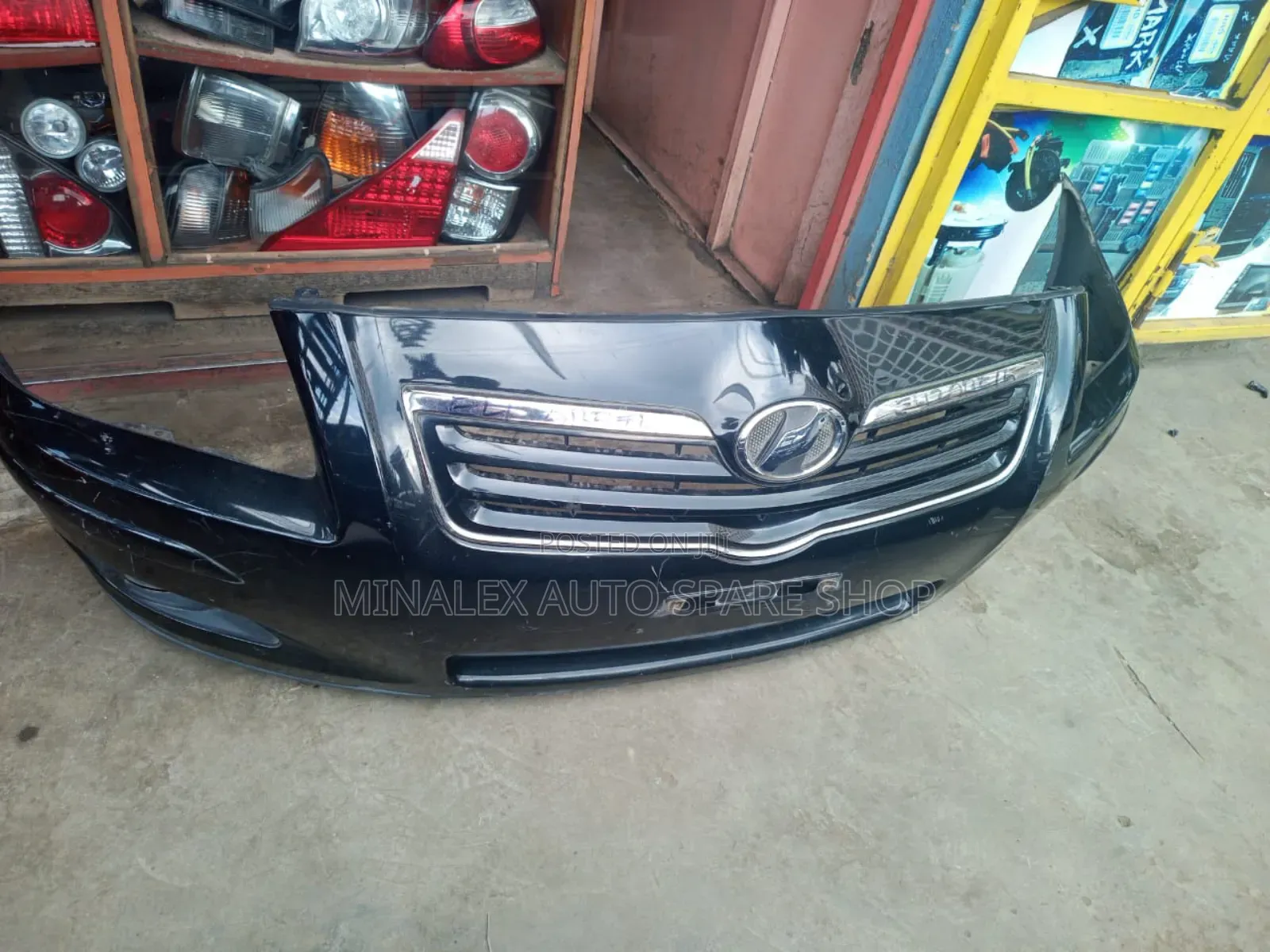 Toyota Avensis Front Bumper Complete With Fog And Cover