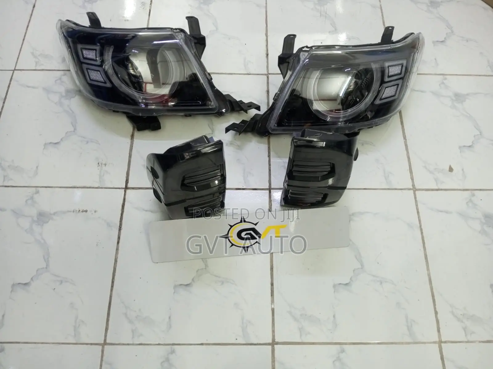 Hilux Vigo Aftermarket Headlights