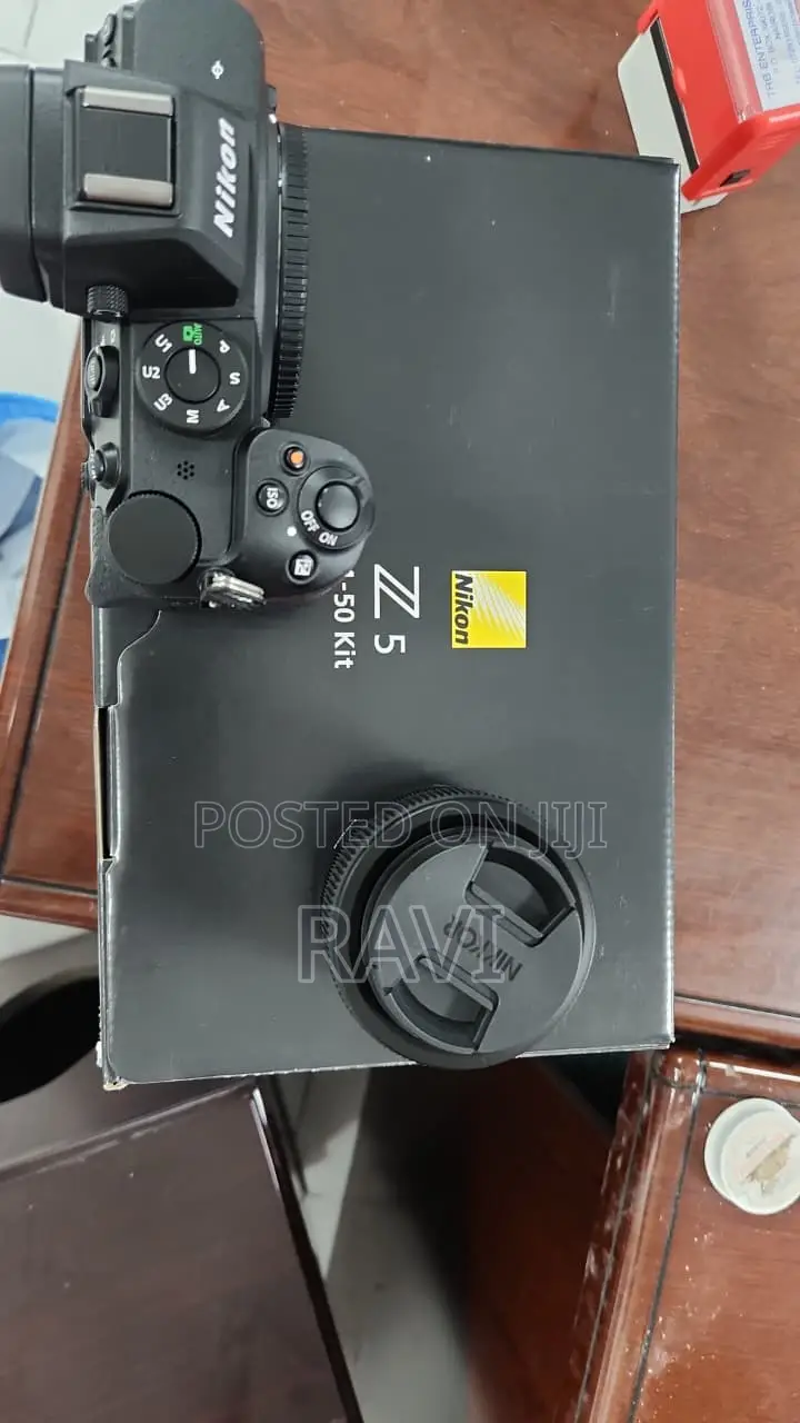 Nikon Z5 Kit 24-50mm