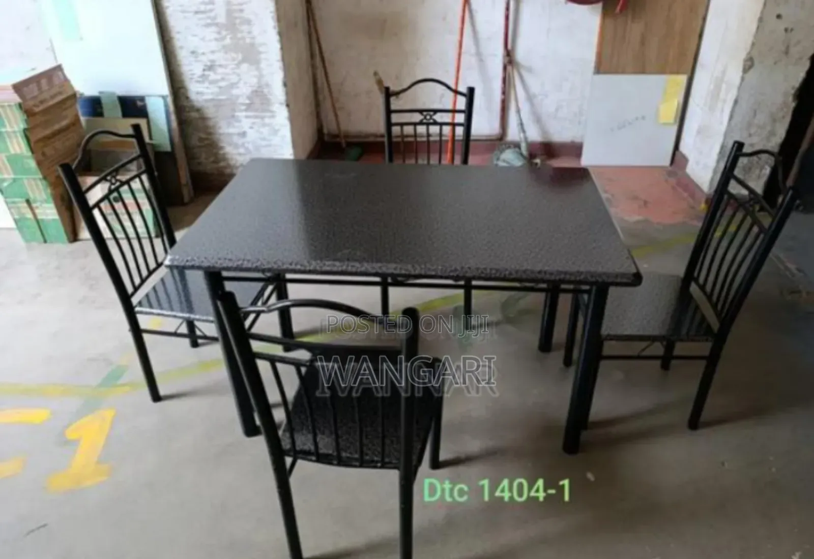Marbled 6 Sitter Dinning Table