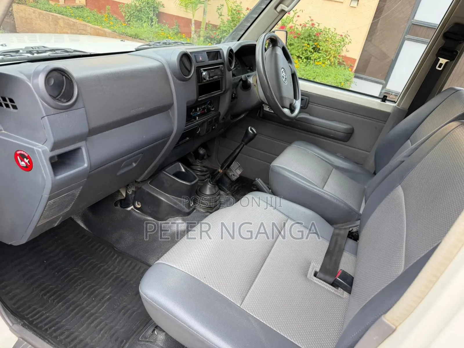 Toyota Land Cruiser 2016 Off white