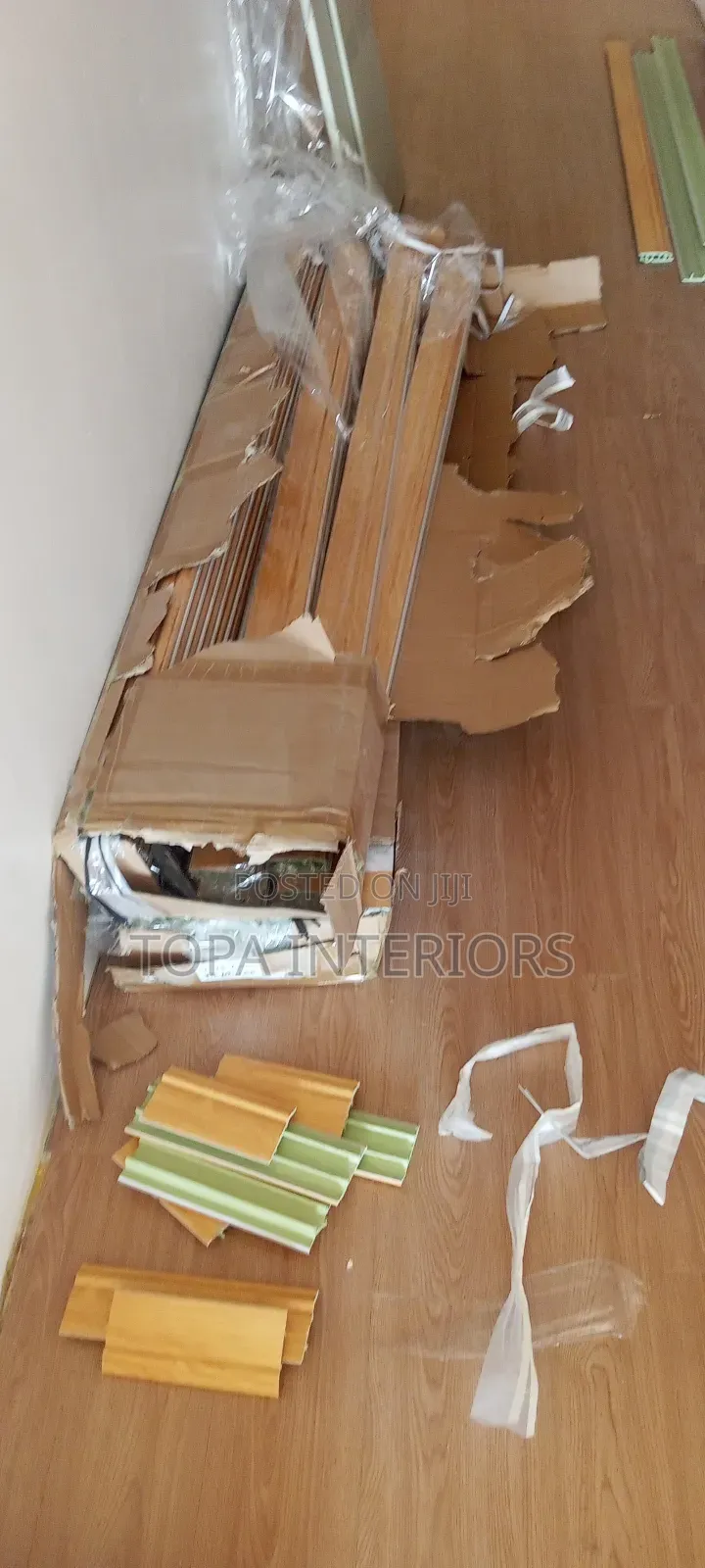 Waterproof Floor Laminate Wooden Look Plank Tile Carpeting Mkeka Mbao