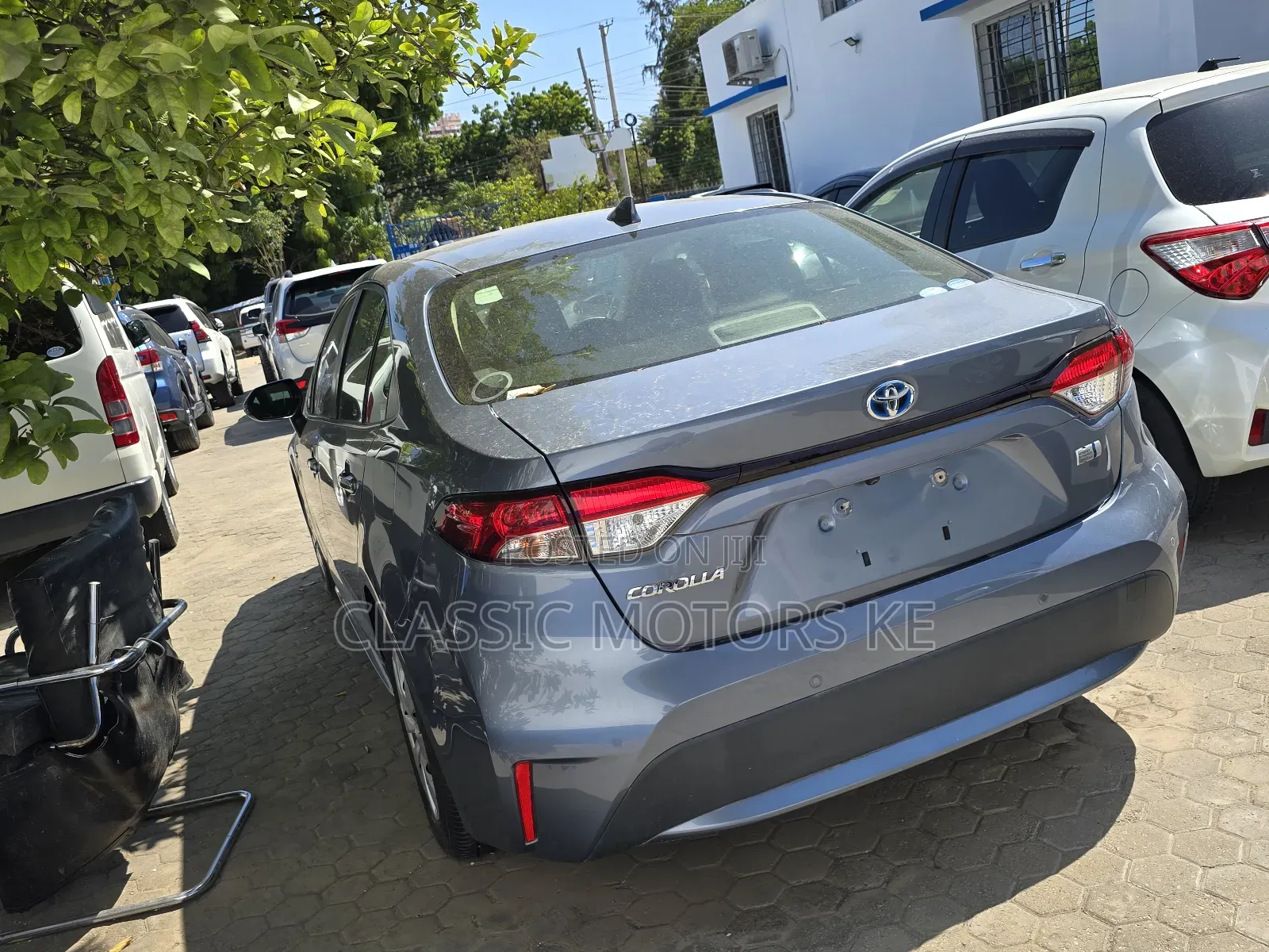 Toyota Corolla XLE 2020 Blue