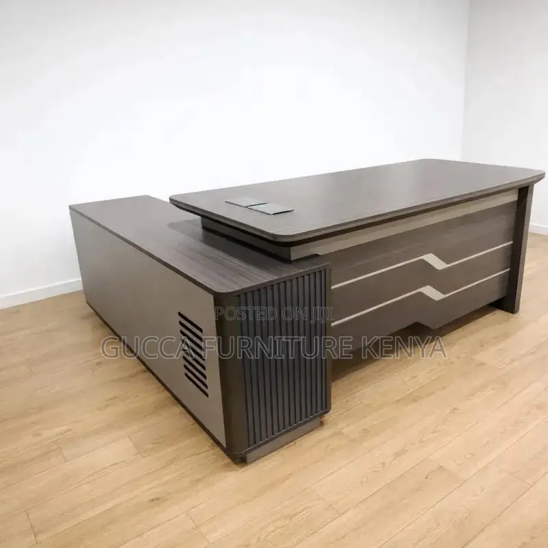 1.8 Maters Executive Director's Office Desk