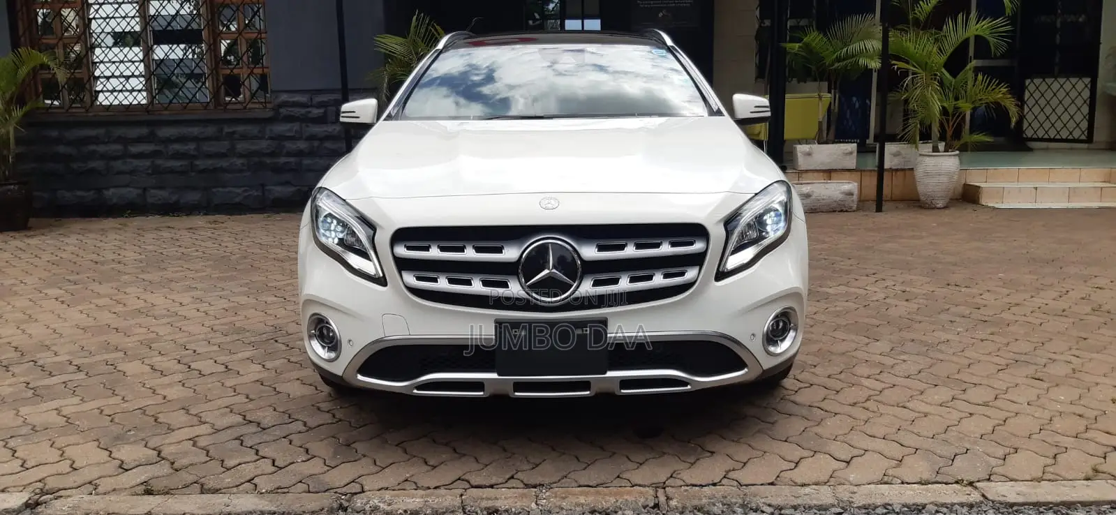 Mercedes-Benz GLA-Class 2017 White