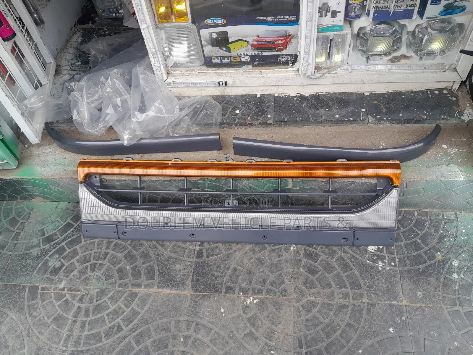 Front Grill Mitsubishi Canter 4d32/4d33 Fh215 Fe511 1993-1999 Onwards