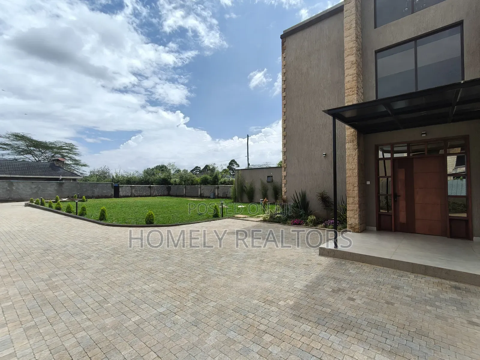 6bdrm Mansion in Karen, Nairobi for sale