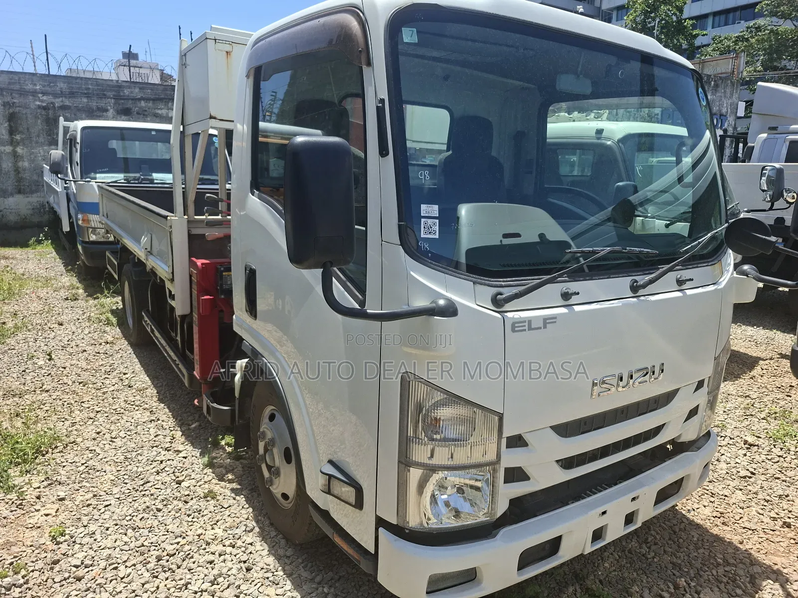 Isuzu Elf 3t Crane 2019