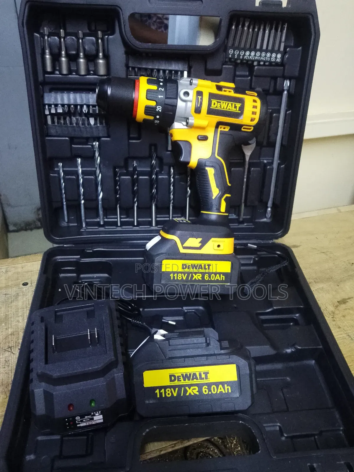 Dewalt Cordless Brushless Drill/Dewalt Cordless Drill 118 V