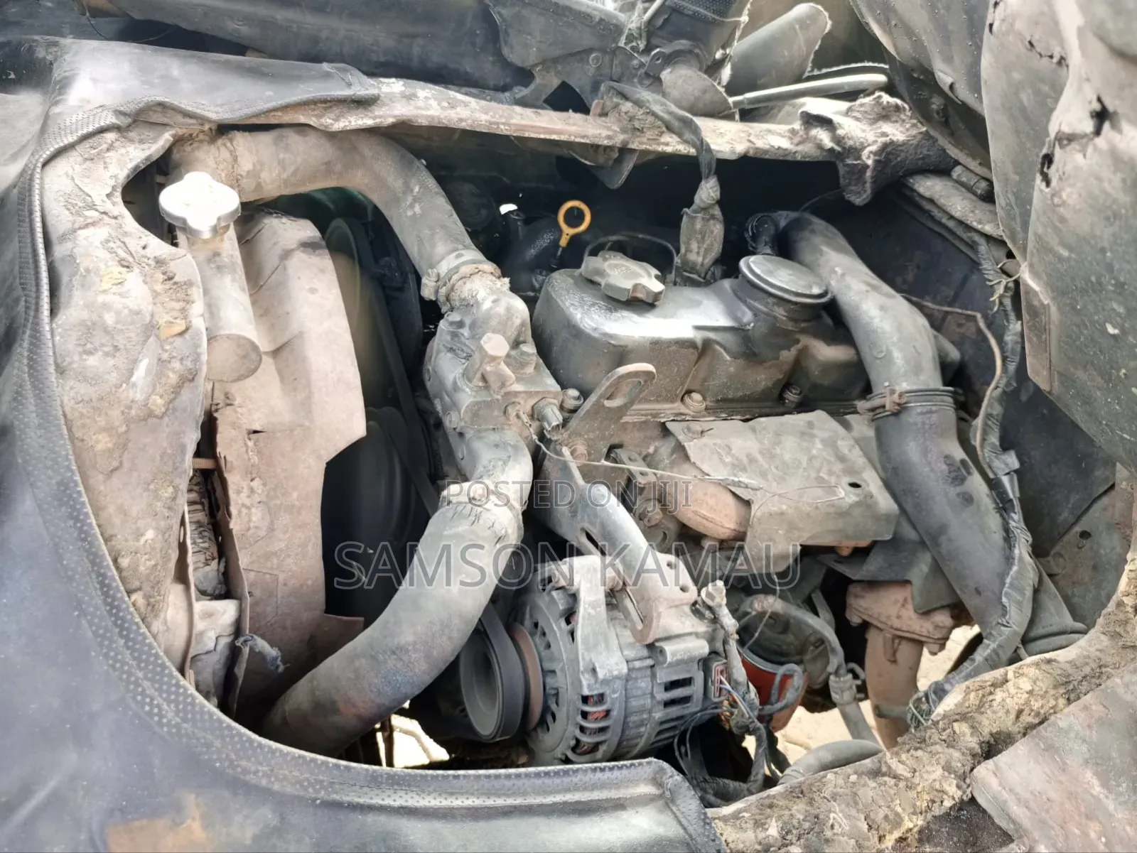 Nissan Caravan (Urvan) 1998 Beige
