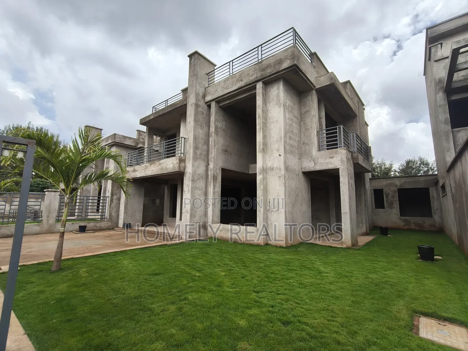 5bdrm Maisonette In Muhuri Road, Kinoo For Sale