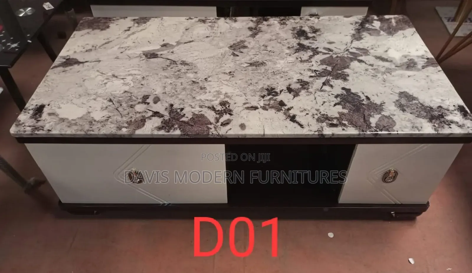 Black Marble Teble