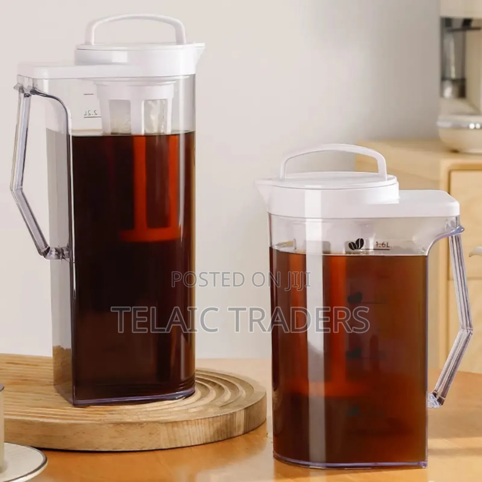 Airtight Acrylic Jug 1.6 Litre
