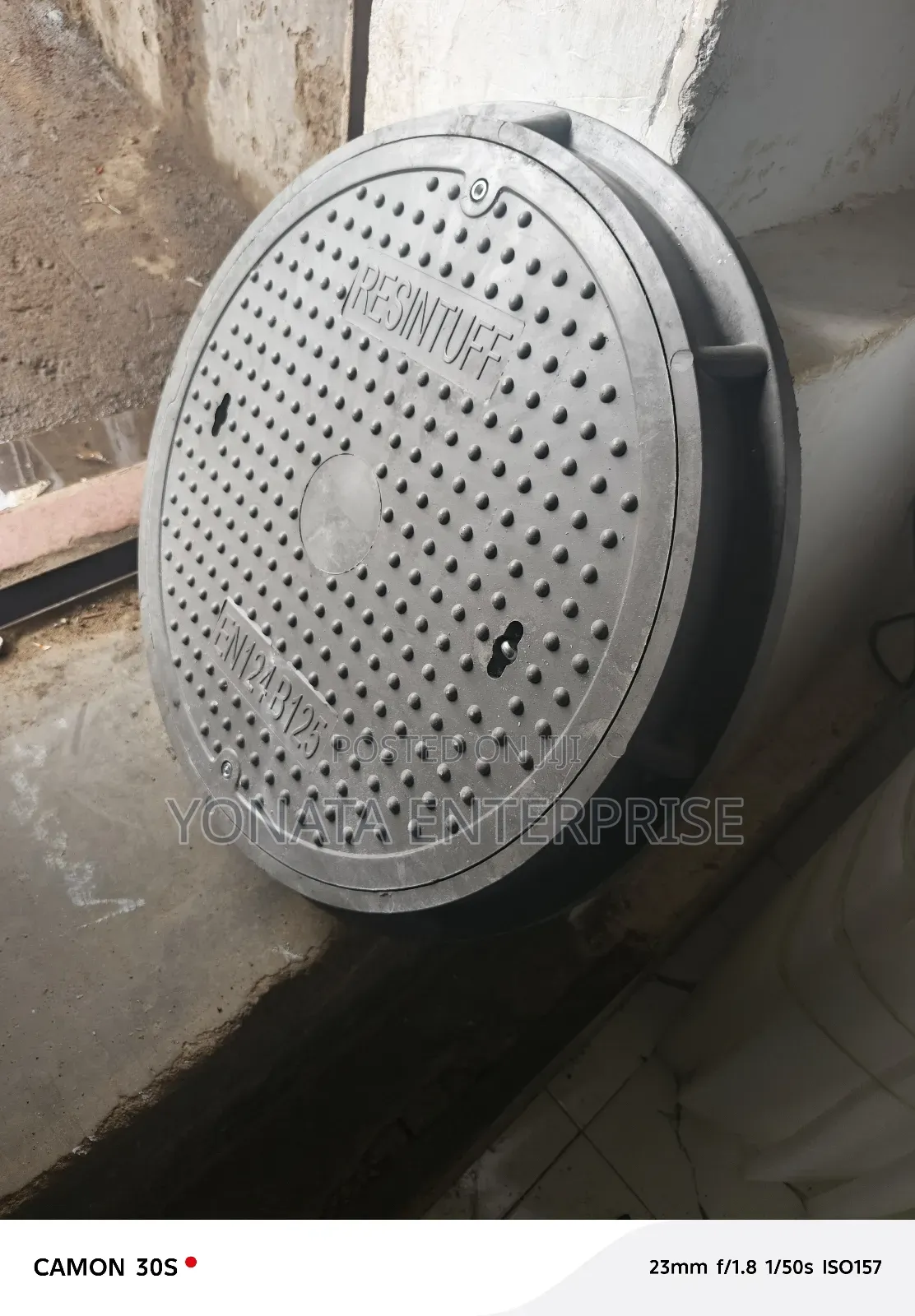 B125 Circular Manhole Cover