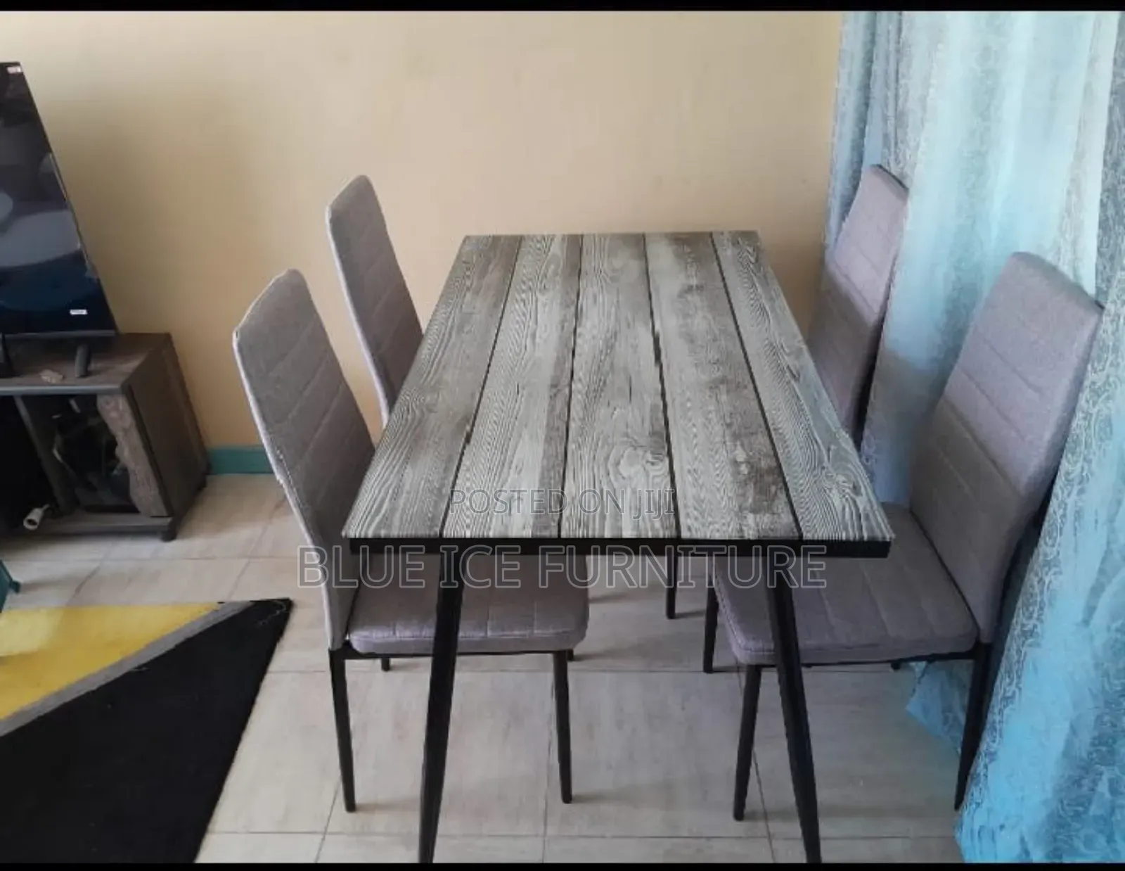Modern 4 Seat Dining Table With Chair