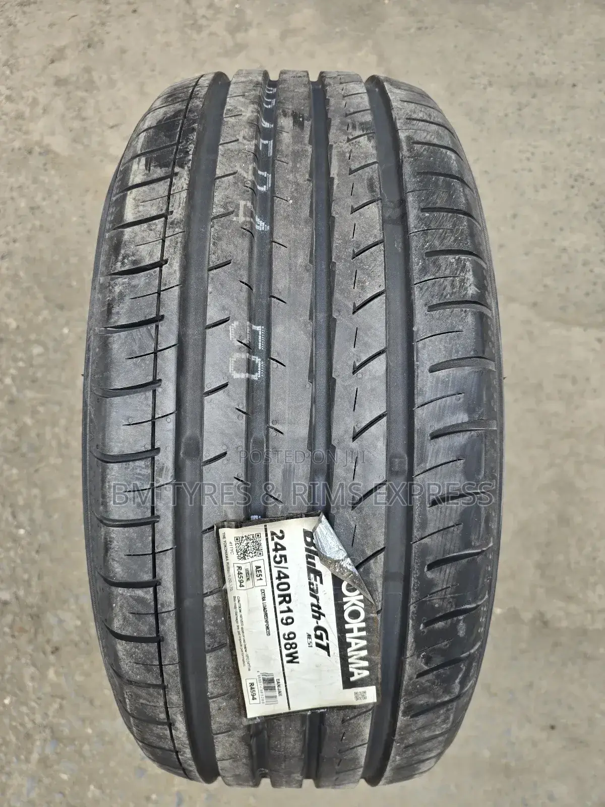 245 /40 R19 Yokohama Tyres (Blueearth Gt)