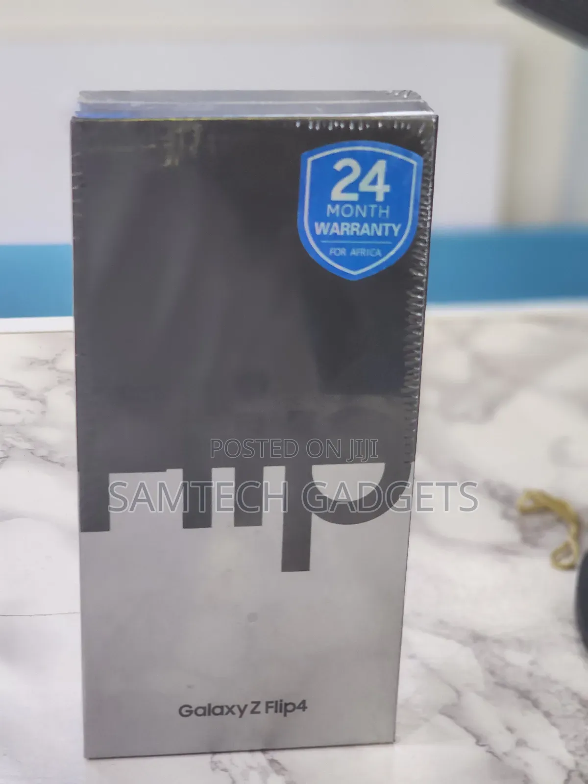New Samsung Galaxy Z Flip4 256 GB Purple