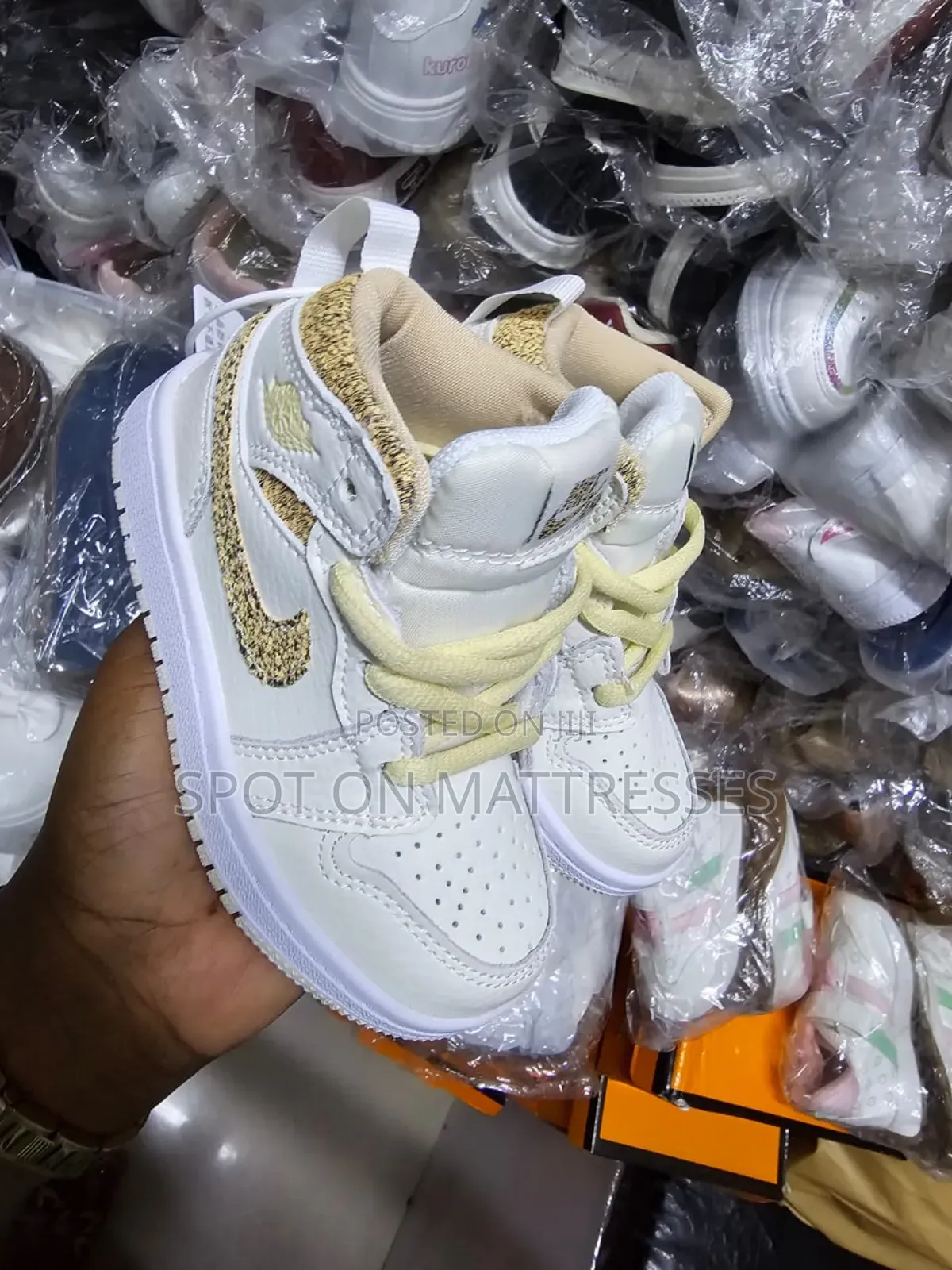 Kids' Nike Dunk. Sizes 23-37. Delivery Services Available Nationwide.