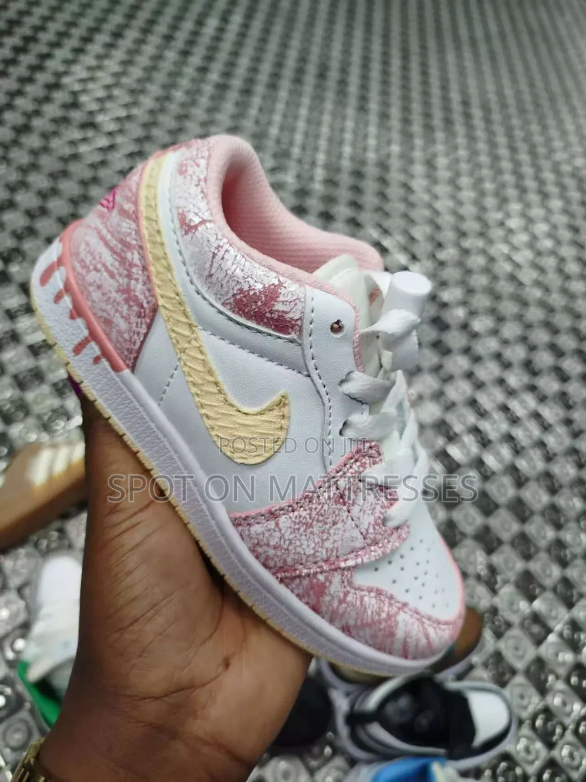 Kids' Nike Dunk. Sizes 23-37. Delivery Services Available Nationwide.