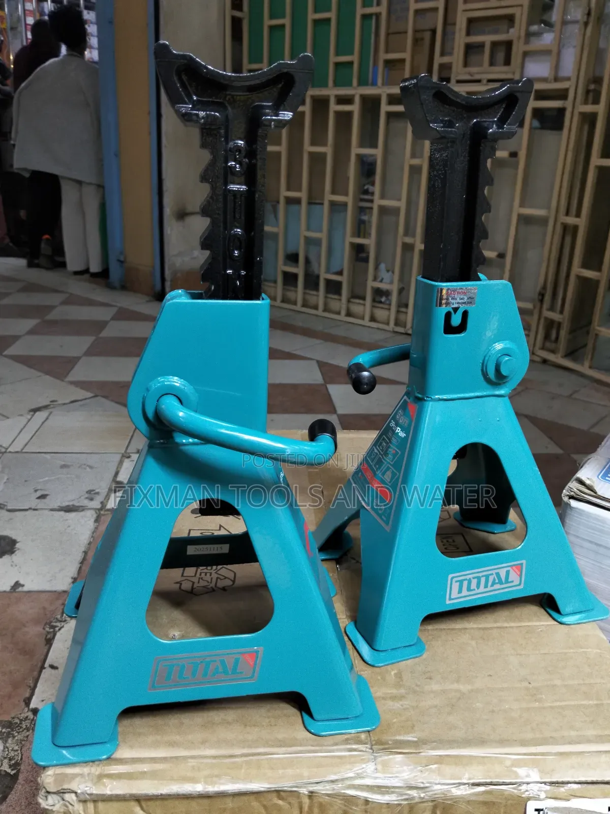Total Jack Stands 3 Ton 2 In 1 Set Made For Safety On Heavy Lift