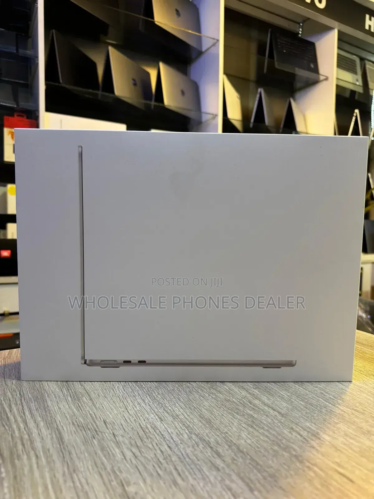 New Laptop Apple MacBook Air 2025 M4 16GB Apple M4 SSD 256GB